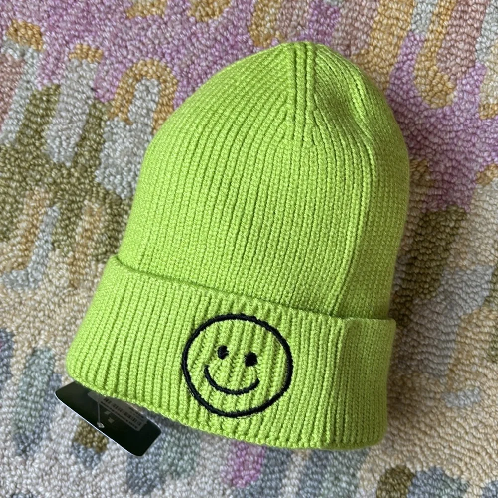 🍦HOST PICK🍦Rainbow Unicorn Birthday Surprise Smiley Beanie Bright Green LIME nwt